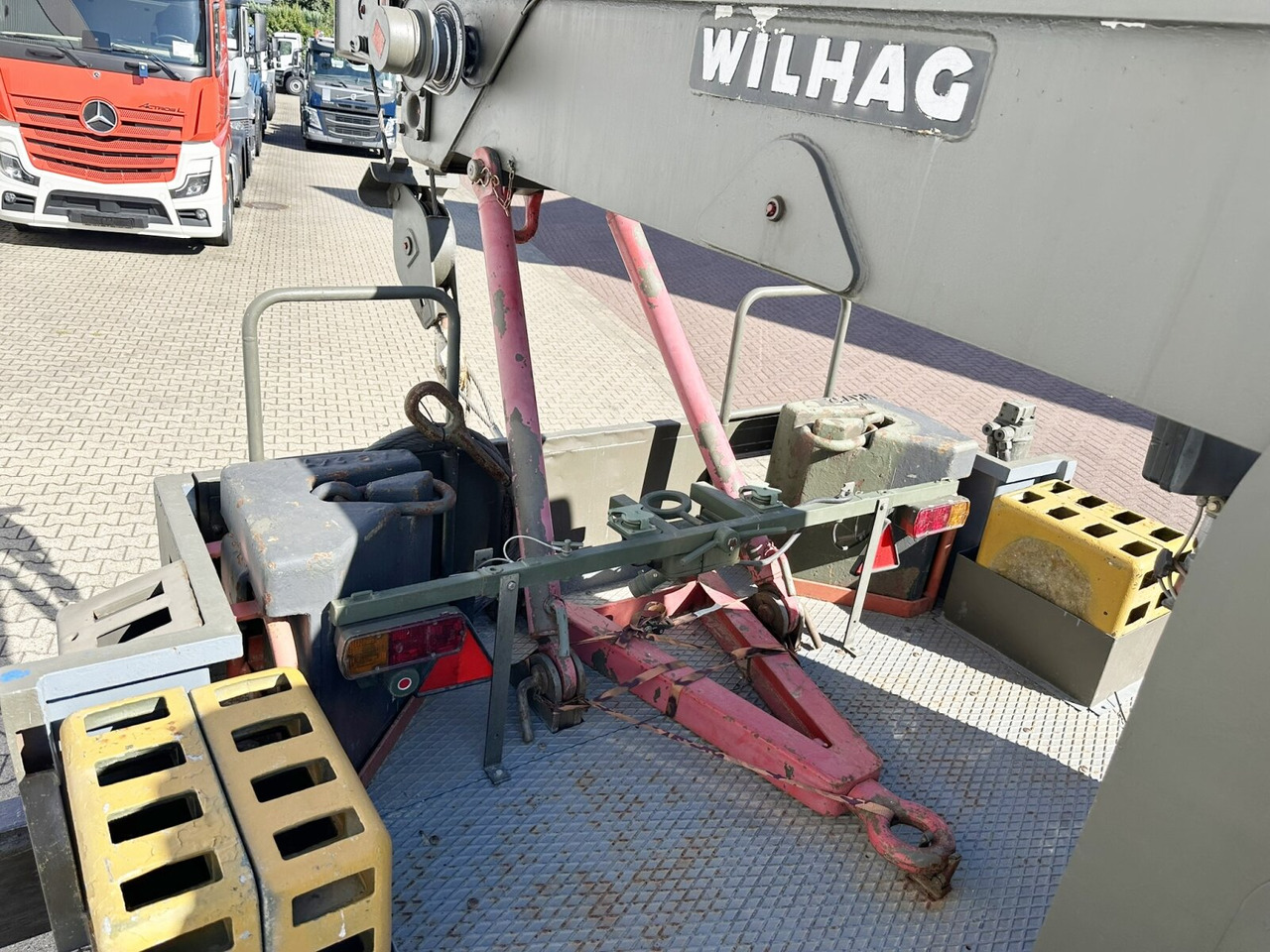 KLOECKNER-H-DEUTZ Jupiter 178D15A6X6 Jupiter 178D15A 6X6, Bundeswehr-Kran,Wilhag - Truck, Crane truck: picture 3 KLOECKNER-H-DEUTZ Jupiter 178D15A6X6 Jupiter 178D15A 6X6, Bundeswehr-Kran,Wilhag - Truck, Crane truck: picture 3