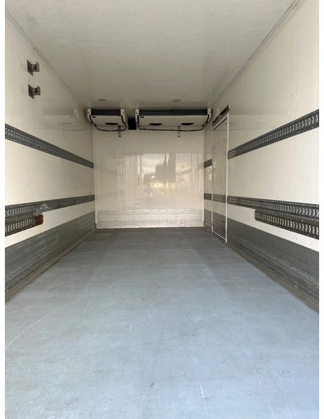 Volvo FL 250 CARRIER SUPRA 750 MT + LIFT + EURO 6 + APK/TUV + 234.099 KM + AIRCO - Refrigerator truck: picture 4 Volvo FL 250 CARRIER SUPRA 750 MT + LIFT + EURO 6 + APK/TUV + 234.099 KM + AIRCO - Refrigerator truck: picture 4