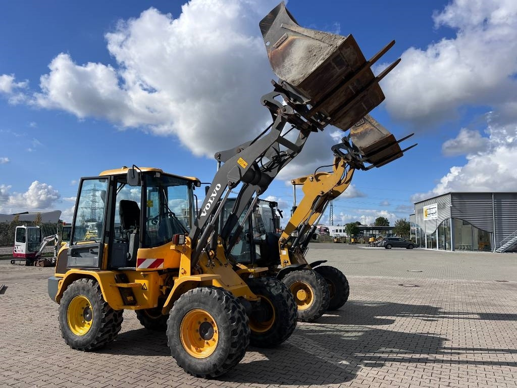 Wheel loader CAT 908M EPA+CE: picture 25