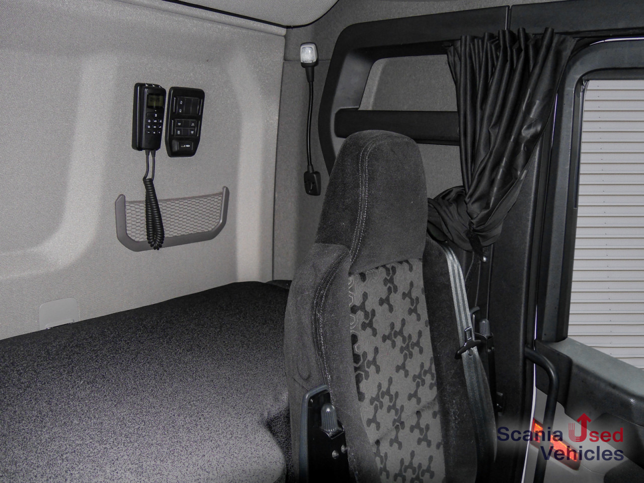 SCANIA R 460 A4x2NA - SUPER - - Tractor unit: picture 2 SCANIA R 460 A4x2NA - SUPER - - Tractor unit: picture 2