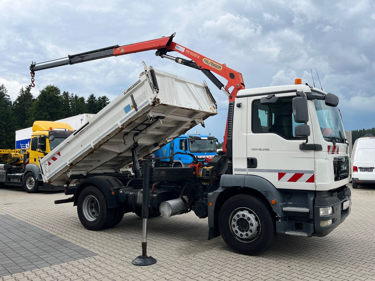 MAN TGM 18.290 Kipper Kran Palfinger PK 11001 - Tipper, Crane truck: picture 3 MAN TGM 18.290 Kipper Kran Palfinger PK 11001 - Tipper, Crane truck: picture 3