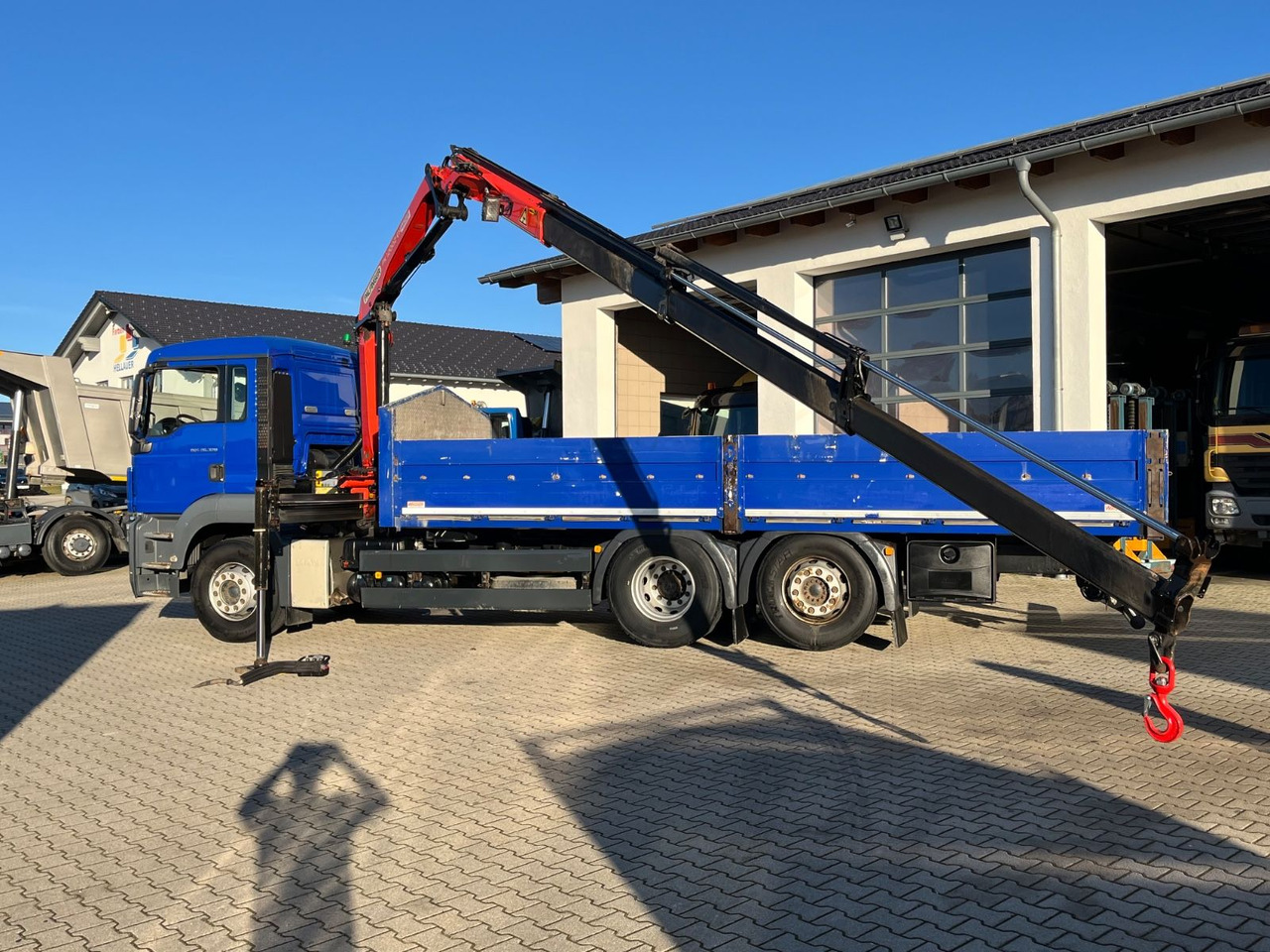 MAN TGS 26.320 Pritsche mit Kran Palfinger PK12002 - Dropside/ Flatbed truck, Crane truck: picture 4 MAN TGS 26.320 Pritsche mit Kran Palfinger PK12002 - Dropside/ Flatbed truck, Crane truck: picture 4