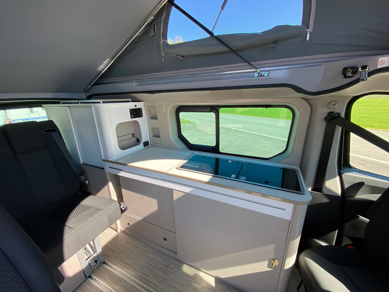 Camper van Bürstner Playa Limited C 500,  5 Sitze: picture 12