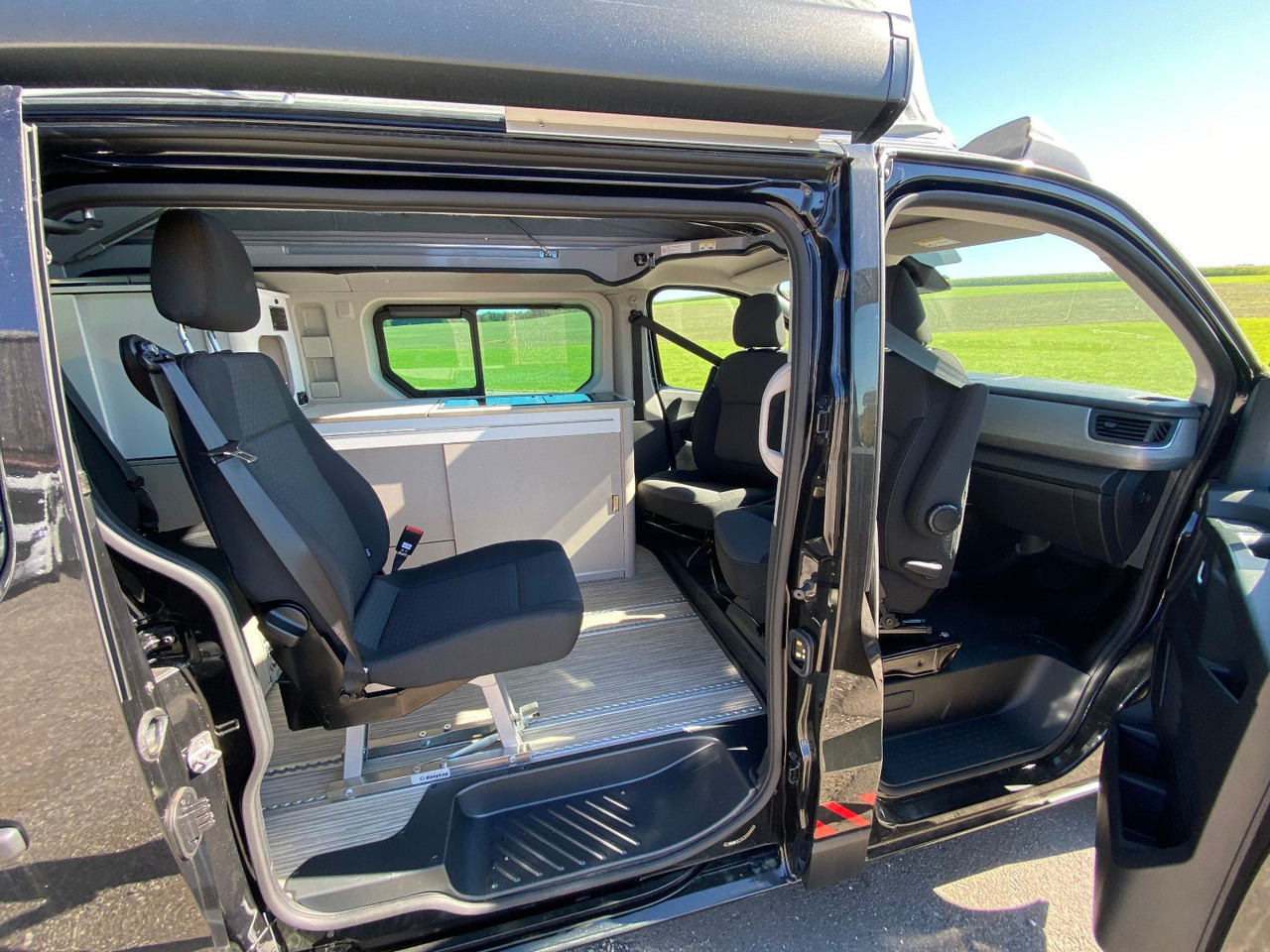 Camper van Bürstner Playa Limited C 500,  5 Sitze: picture 14
