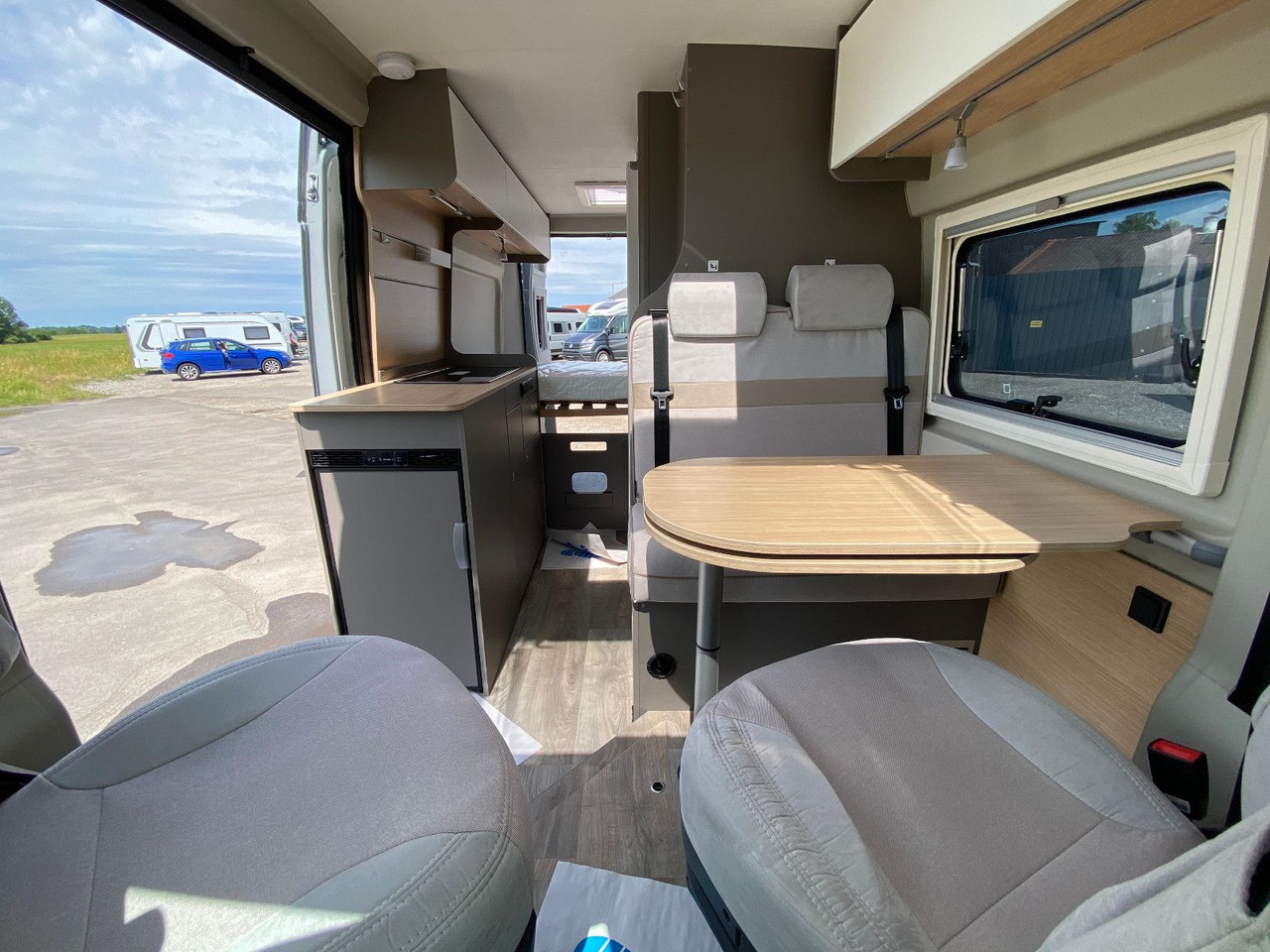Camper van LMC Innovan 600 mit Automatik, Dieselheizung: picture 14
