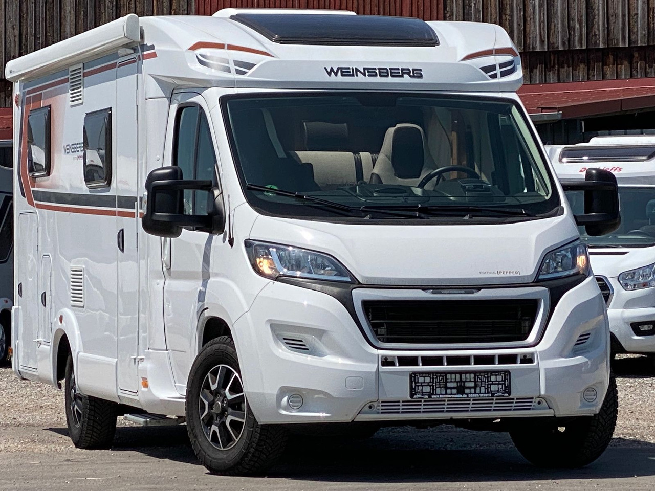 Weinsberg Pepper CaraCompakt 600 MEG,Solar,AHK - Semi-integrated motorhome: picture 1 Weinsberg Pepper CaraCompakt 600 MEG,Solar,AHK - Semi-integrated motorhome: picture 1