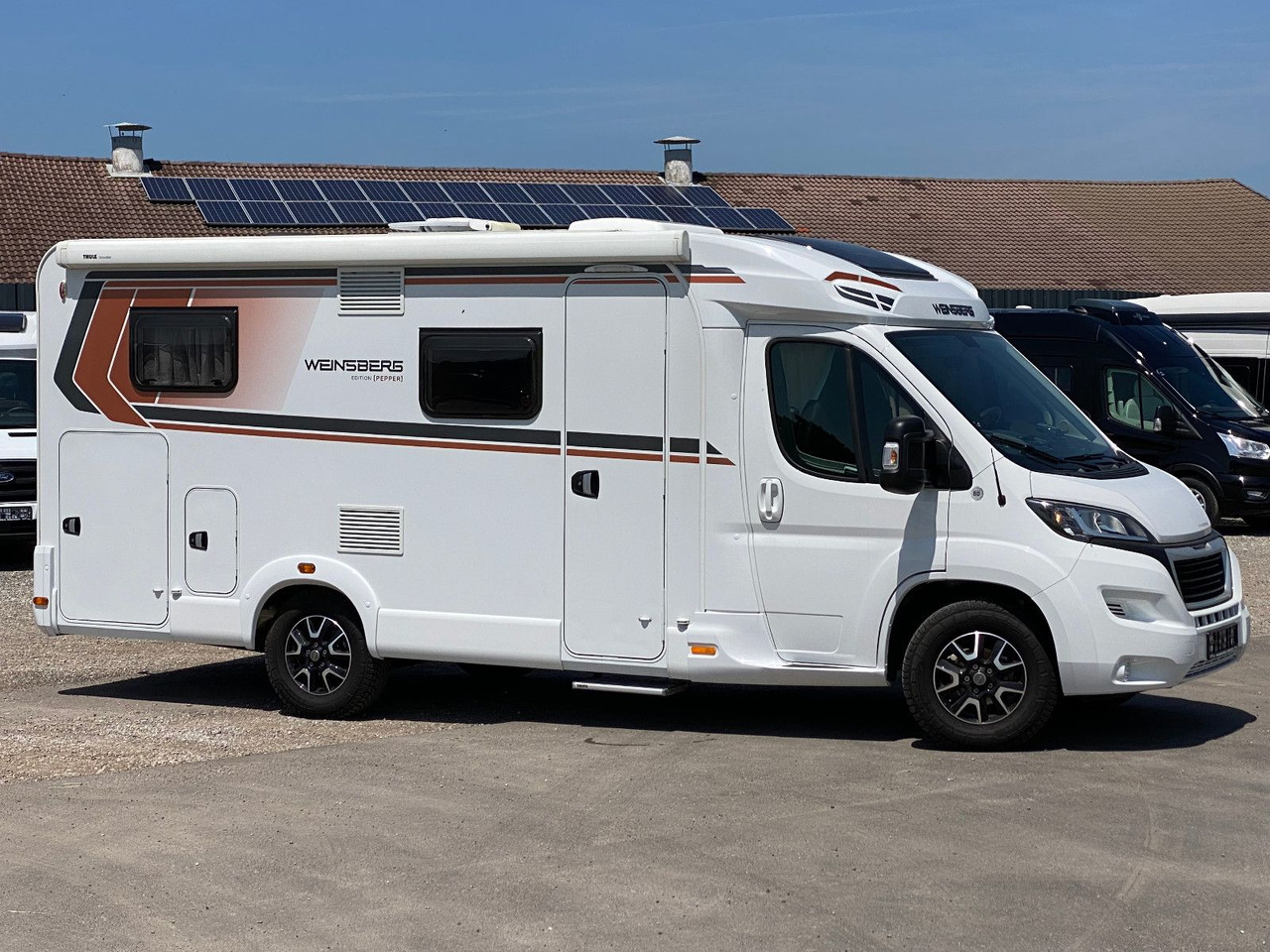 Weinsberg Pepper CaraCompakt 600 MEG,Solar,AHK - Semi-integrated motorhome: picture 2 Weinsberg Pepper CaraCompakt 600 MEG,Solar,AHK - Semi-integrated motorhome: picture 2