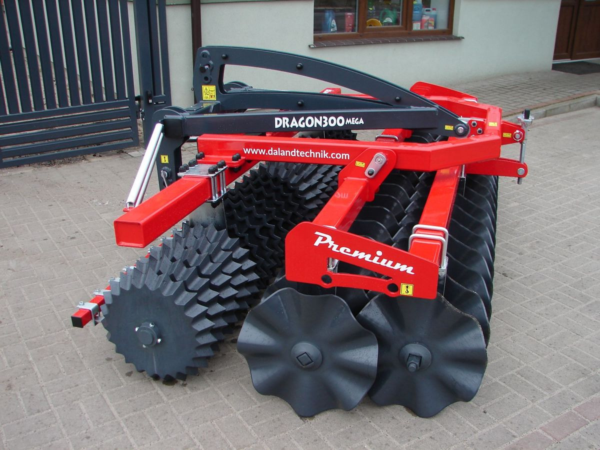 Da Landtechnik Frontpacker Dragon Mega 300 - Farm roller: picture 1 Da Landtechnik Frontpacker Dragon Mega 300 - Farm roller: picture 1
