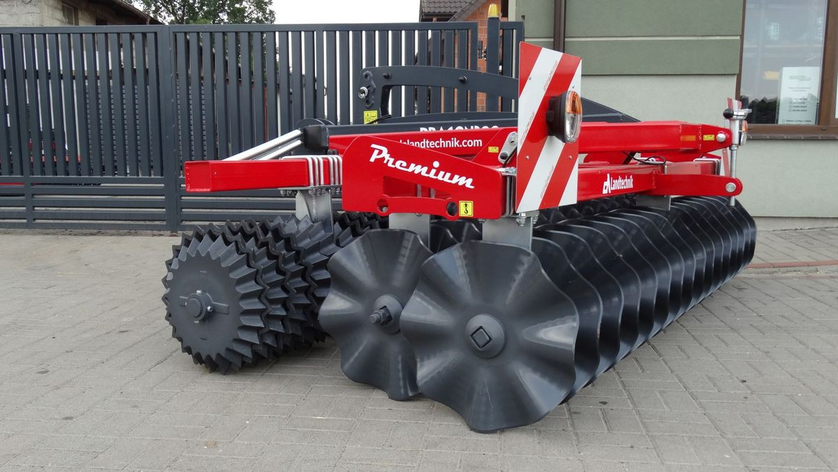 Da Landtechnik Frontpacker Dragon Mega 300 - Farm roller: picture 4 Da Landtechnik Frontpacker Dragon Mega 300 - Farm roller: picture 4