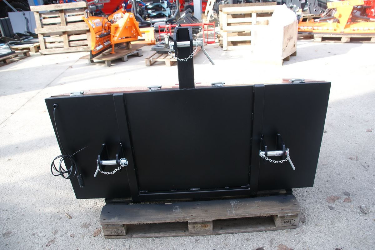 SAT-Transportkiste mit LED - Counterweight for Agricultural machinery: picture 4 SAT-Transportkiste mit LED - Counterweight for Agricultural machinery: picture 4