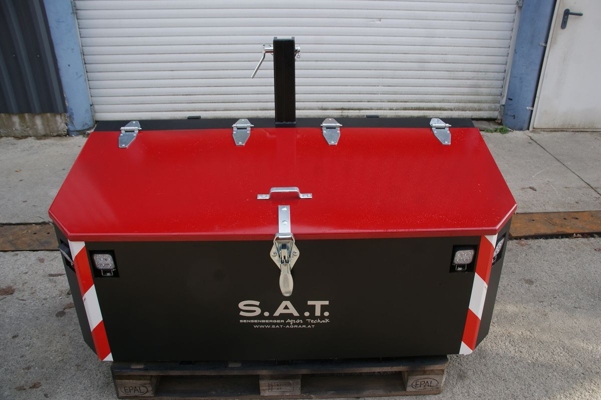 SAT-Transportkiste mit LED - Counterweight for Agricultural machinery: picture 1 SAT-Transportkiste mit LED - Counterweight for Agricultural machinery: picture 1