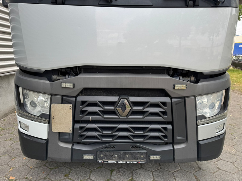 Renault T 460 / Refrigarator / Euro 6 / 2 Beds - Tractor unit: picture 5 Renault T 460 / Refrigarator / Euro 6 / 2 Beds - Tractor unit: picture 5