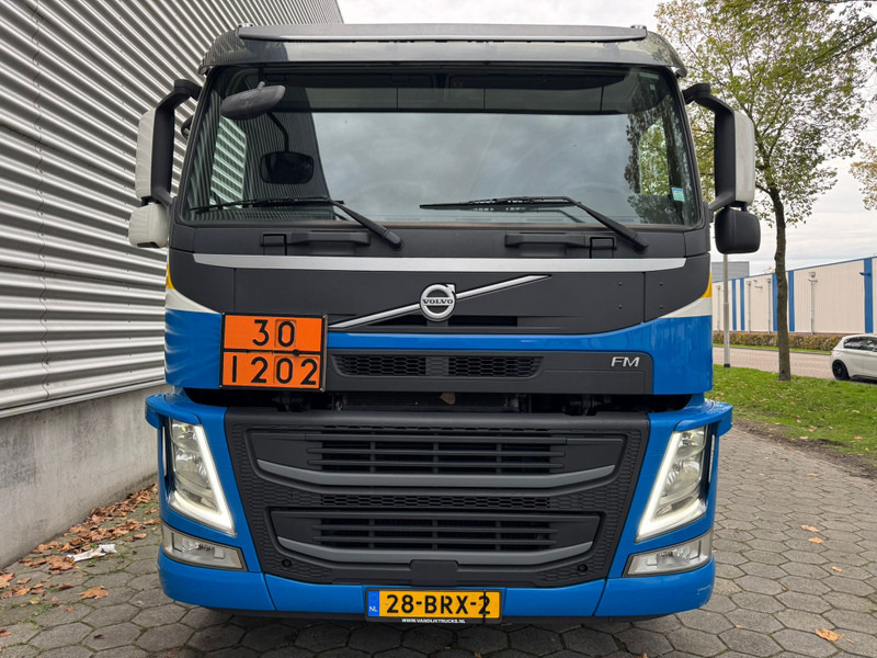 Cab chassis truck Volvo FM 410 / 8X4 / I-Shift / ADR / Tridem / TUV: 6-2026 / NL Truck: picture 7 Cab chassis truck Volvo FM 410 / 8X4 / I-Shift / ADR / Tridem / TUV: 6-2026 / NL Truck: picture 7
