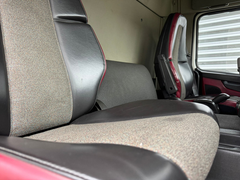 Cab chassis truck Volvo FM 410 / 8X4 / I-Shift / ADR / Tridem / TUV: 6-2026 / NL Truck: picture 13 Cab chassis truck Volvo FM 410 / 8X4 / I-Shift / ADR / Tridem / TUV: 6-2026 / NL Truck: picture 13