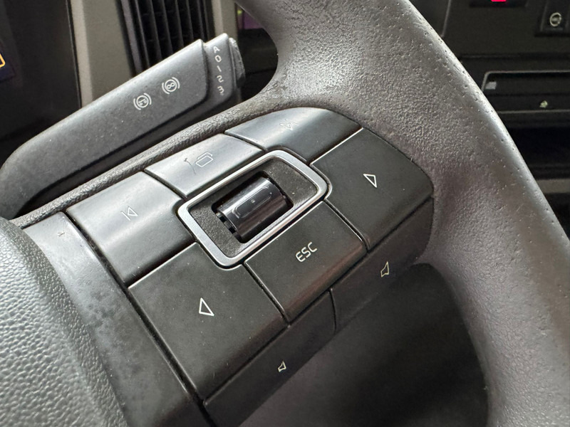 Cab chassis truck Volvo FM 410 / 8X4 / I-Shift / ADR / Tridem / TUV: 6-2026 / NL Truck: picture 10 Cab chassis truck Volvo FM 410 / 8X4 / I-Shift / ADR / Tridem / TUV: 6-2026 / NL Truck: picture 10