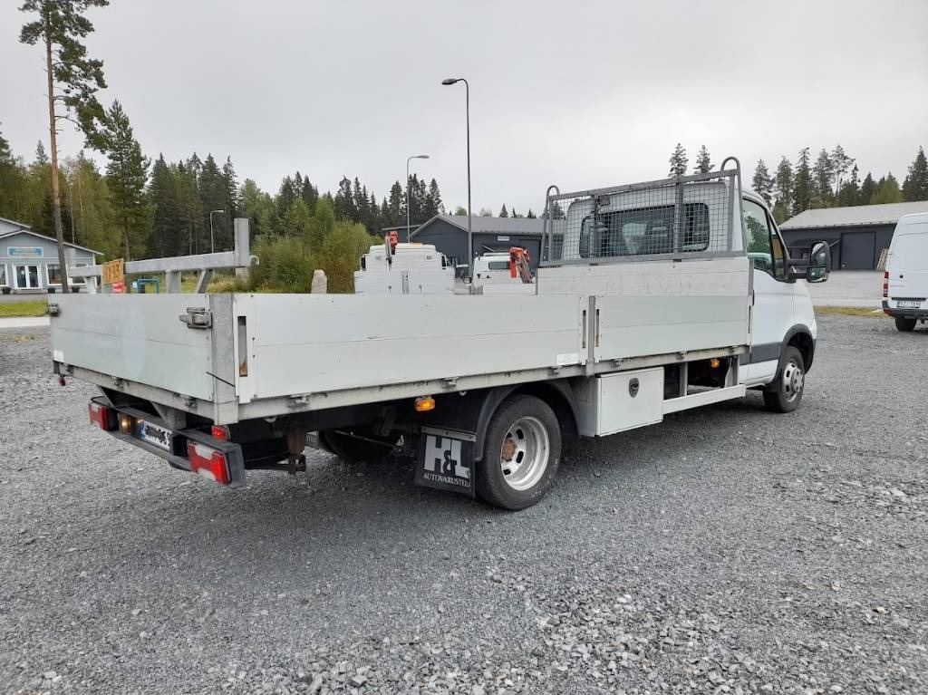 Iveco Daily 40 C18 automat - Flatbed van: picture 4 Iveco Daily 40 C18 automat - Flatbed van: picture 4