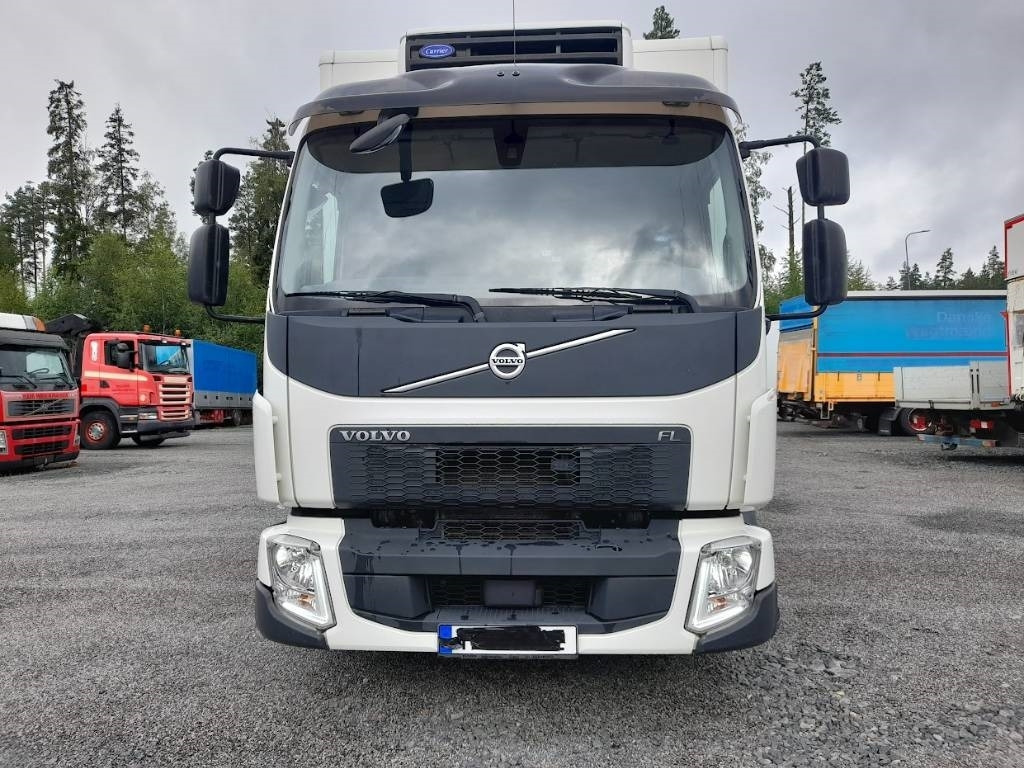 Volvo FL 210 - Refrigerator truck: picture 2 Volvo FL 210 - Refrigerator truck: picture 2