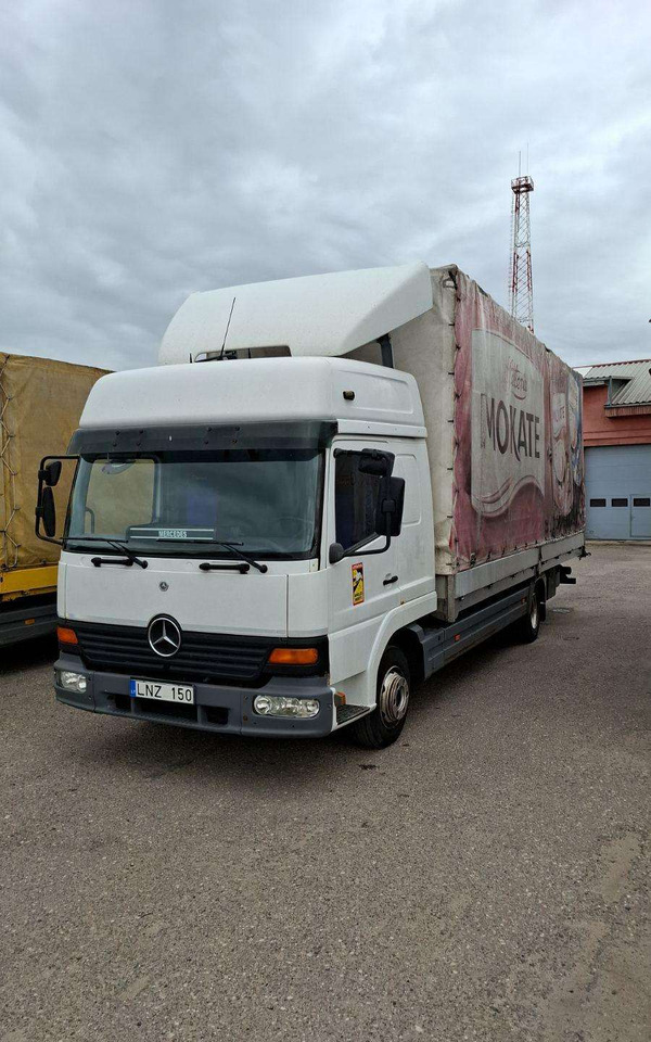 Mercedes-Benz 818 L - Curtainsider truck: picture 1 Mercedes-Benz 818 L - Curtainsider truck: picture 1