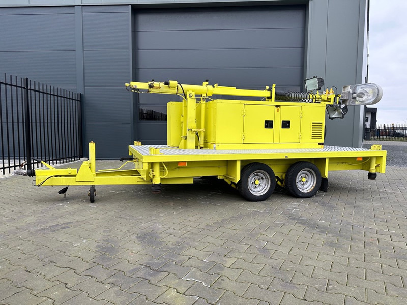 Atlas-Copco Unique generator with light pole on trailer! - Generator set: picture 1 Atlas-Copco Unique generator with light pole on trailer! - Generator set: picture 1