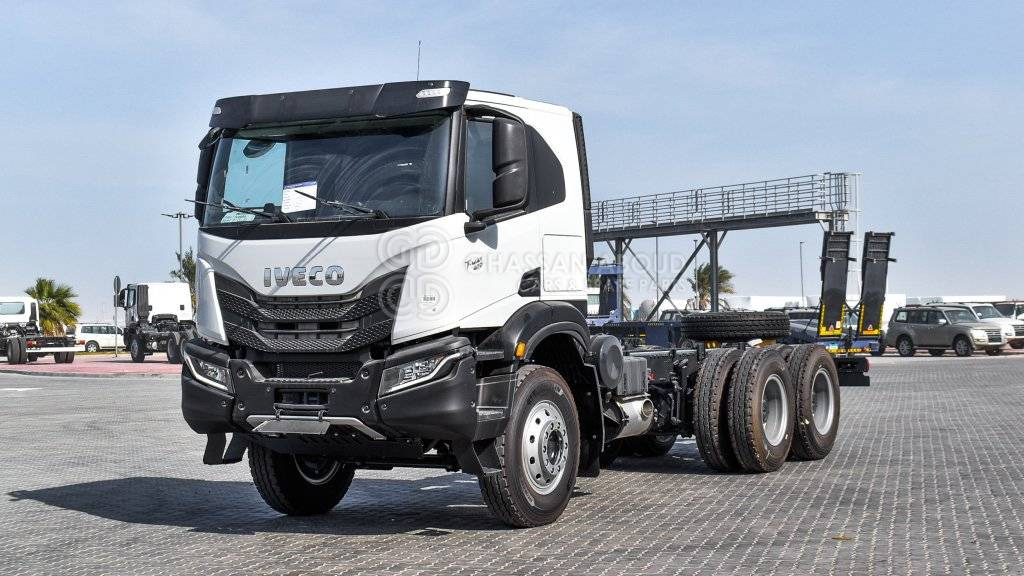 IVECO T-WAY Chassis 6×4 AT380T47H WHEELBASE 4500 MY25 - Cab chassis truck: picture 1 IVECO T-WAY Chassis 6×4 AT380T47H WHEELBASE 4500 MY25 - Cab chassis truck: picture 1