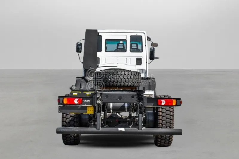 Iveco Euro Cargo ML150 4x4 Chassis - Cab chassis truck: picture 4 Iveco Euro Cargo ML150 4x4 Chassis - Cab chassis truck: picture 4