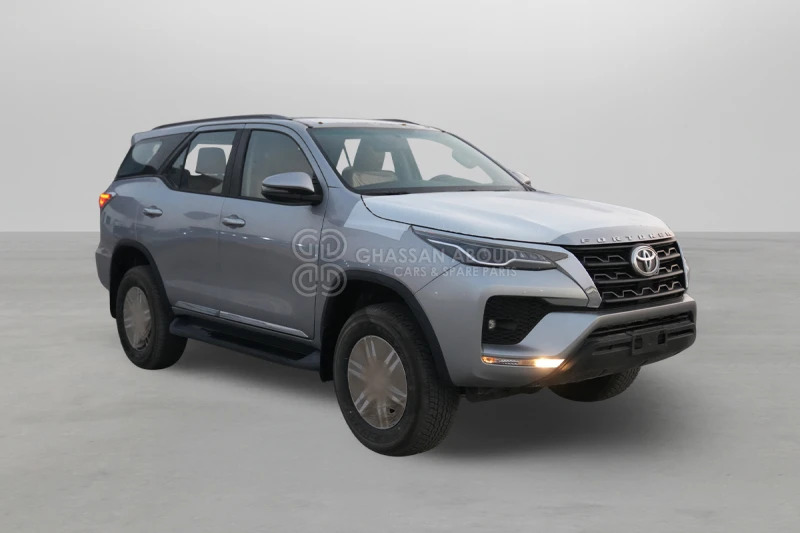 Toyota Fortuner  4x4 - SUV: picture 1 Toyota Fortuner  4x4 - SUV: picture 1
