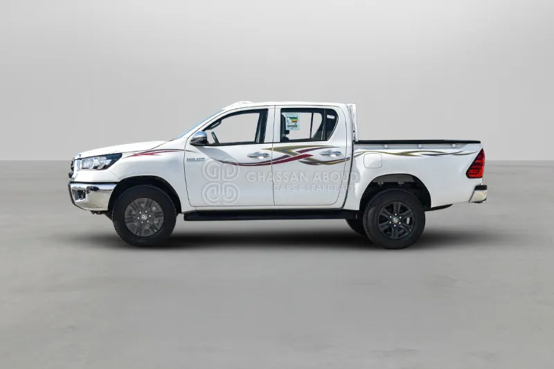 Toyota Hilux 4X4 Double Cabin - Pickup truck, Combi van: picture 3 Toyota Hilux 4X4 Double Cabin - Pickup truck, Combi van: picture 3