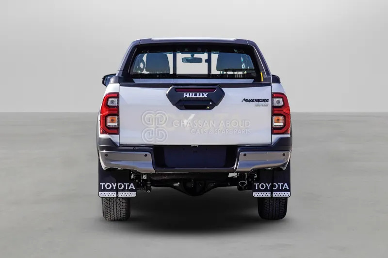 Toyota Hilux 4X4 - Pickup truck: picture 4 Toyota Hilux 4X4 - Pickup truck: picture 4