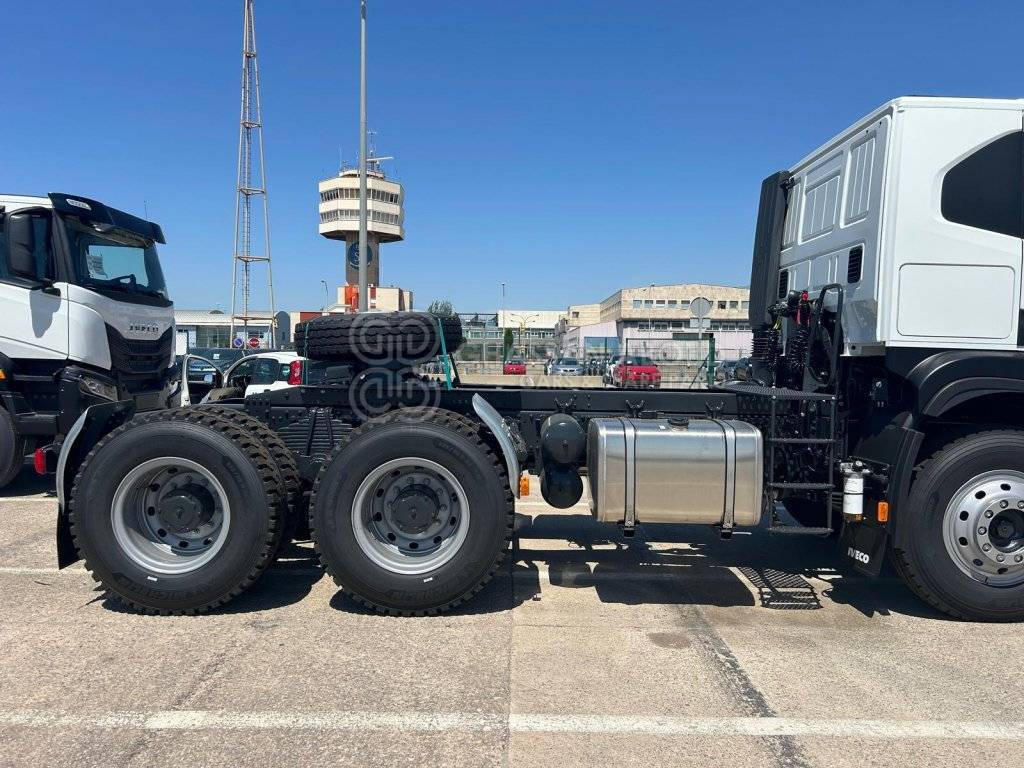 IVECO T-WAY Tractor 6×4 AT720T47TH GCW 120 Ton HP 470 MY25 - Tractor unit: picture 5 IVECO T-WAY Tractor 6×4 AT720T47TH GCW 120 Ton HP 470 MY25 - Tractor unit: picture 5