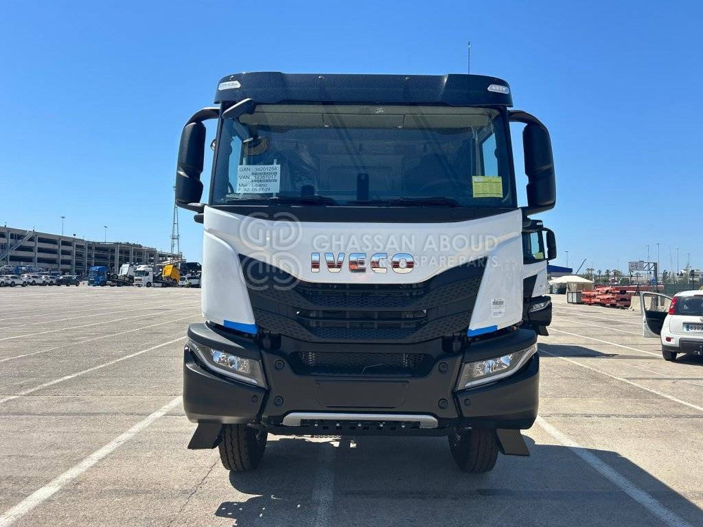 IVECO T-WAY Tractor 6×4 AT720T47TH GCW 120 Ton HP 470 MY25 - Tractor unit: picture 3 IVECO T-WAY Tractor 6×4 AT720T47TH GCW 120 Ton HP 470 MY25 - Tractor unit: picture 3
