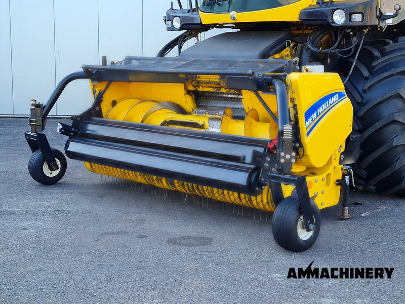 New Holland 300FP pick up - Hay and forage equipment for Agricultural machinery: picture 1 New Holland 300FP pick up - Hay and forage equipment for Agricultural machinery: picture 1