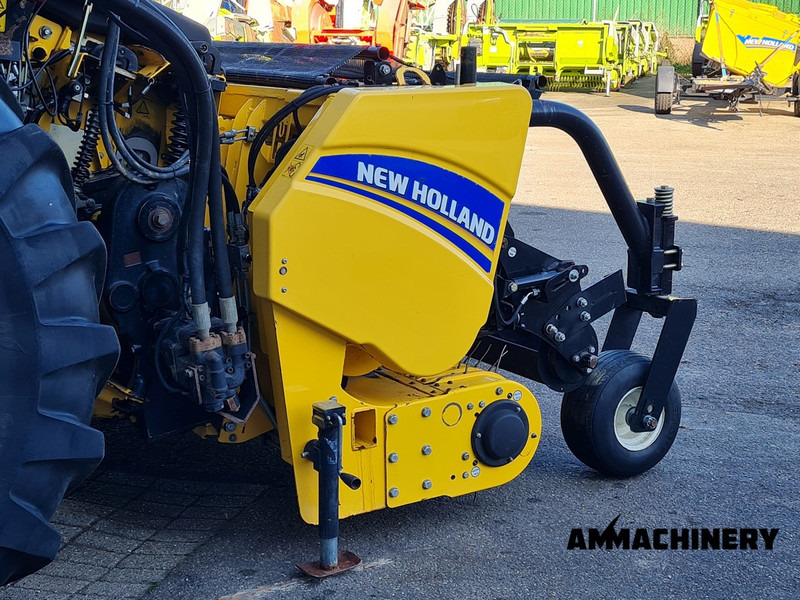 New Holland 300FP pick up - Hay and forage equipment for Agricultural machinery: picture 4 New Holland 300FP pick up - Hay and forage equipment for Agricultural machinery: picture 4