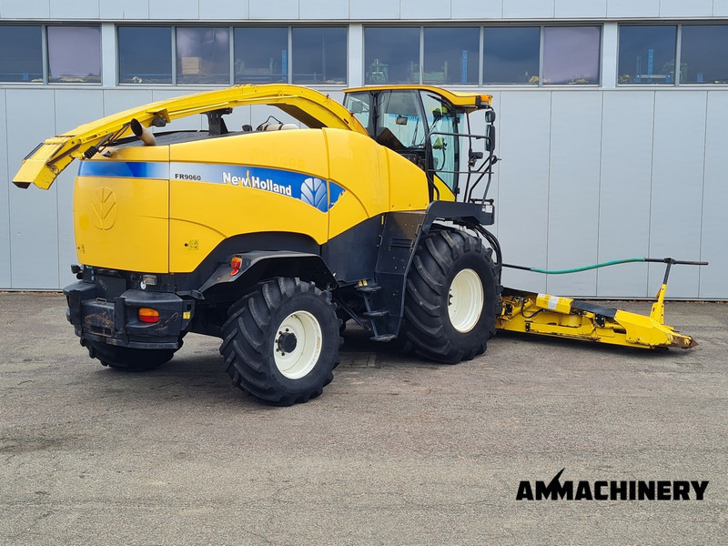 New Holland FR9060 including Kemper 375 Plus - Forage harvester: picture 4 New Holland FR9060 including Kemper 375 Plus - Forage harvester: picture 4