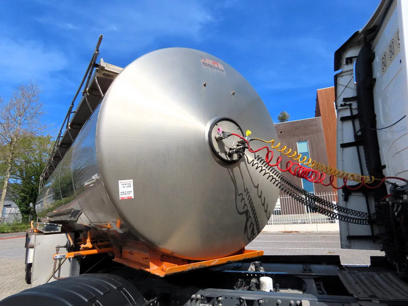 Magyar 5 compartments , 32500L FOOD, air susp, (5 DIFFERENT PRODUCTS) !! - Tank semi-trailer: picture 4 Magyar 5 compartments , 32500L FOOD, air susp, (5 DIFFERENT PRODUCTS) !! - Tank semi-trailer: picture 4