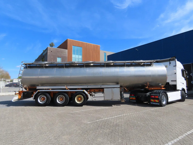 Magyar 5 compartments , 32500L FOOD, air susp, (5 DIFFERENT PRODUCTS) !! - Tank semi-trailer: picture 3 Magyar 5 compartments , 32500L FOOD, air susp, (5 DIFFERENT PRODUCTS) !! - Tank semi-trailer: picture 3