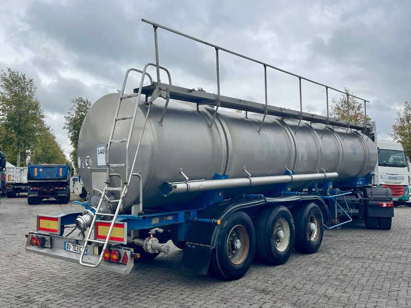 Magyar FOODS / WATER 28000 L, INOX, 1 COMP, spring susp, very good state! - Tank semi-trailer: picture 2 Magyar FOODS / WATER 28000 L, INOX, 1 COMP, spring susp, very good state! - Tank semi-trailer: picture 2