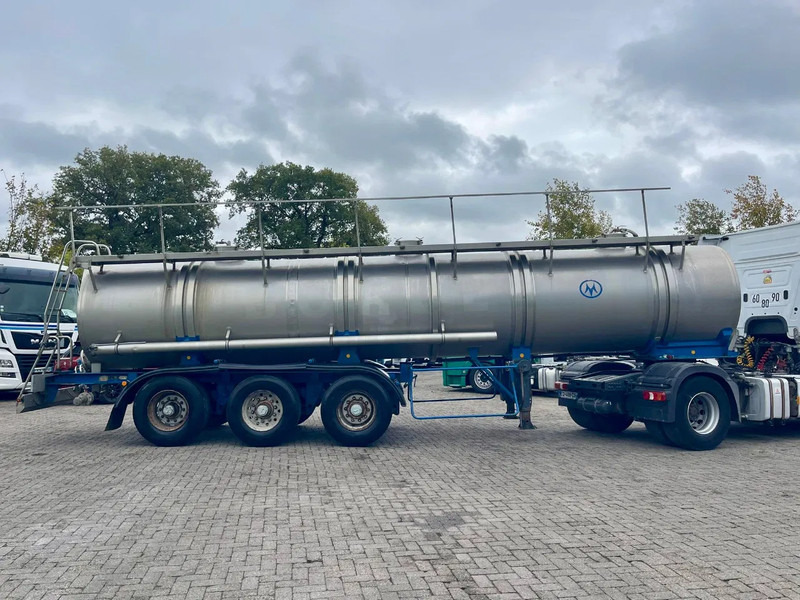 Magyar FOODS / WATER 28000 L, INOX, 1 COMP, spring susp, very good state! - Tank semi-trailer: picture 5 Magyar FOODS / WATER 28000 L, INOX, 1 COMP, spring susp, very good state! - Tank semi-trailer: picture 5