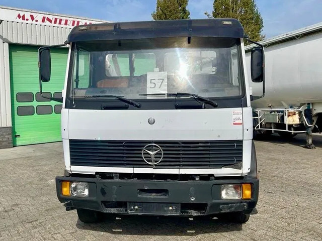 Mercedes-Benz 1514 Manual diesel pomp. Very clean - Cable system truck: picture 2 Mercedes-Benz 1514 Manual diesel pomp. Very clean - Cable system truck: picture 2