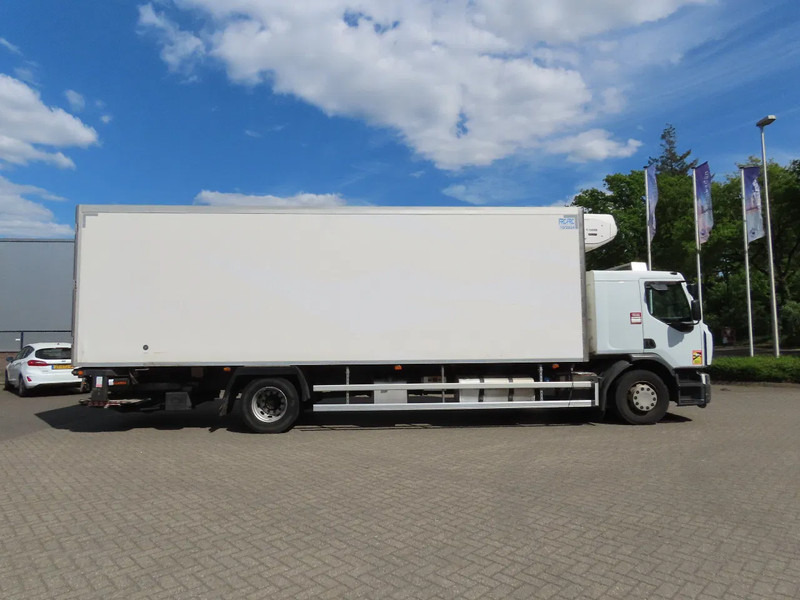 Renault D 19T Sleeper ,Thermoking , RETARDER 2 zones temperature , loadlift - Refrigerator truck: picture 3 Renault D 19T Sleeper ,Thermoking , RETARDER 2 zones temperature , loadlift - Refrigerator truck: picture 3