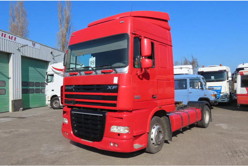 DAF XF 105.460 Euro5 evv, 2 beds, 2 tanks - Tractor unit: picture 2 DAF XF 105.460 Euro5 evv, 2 beds, 2 tanks - Tractor unit: picture 2