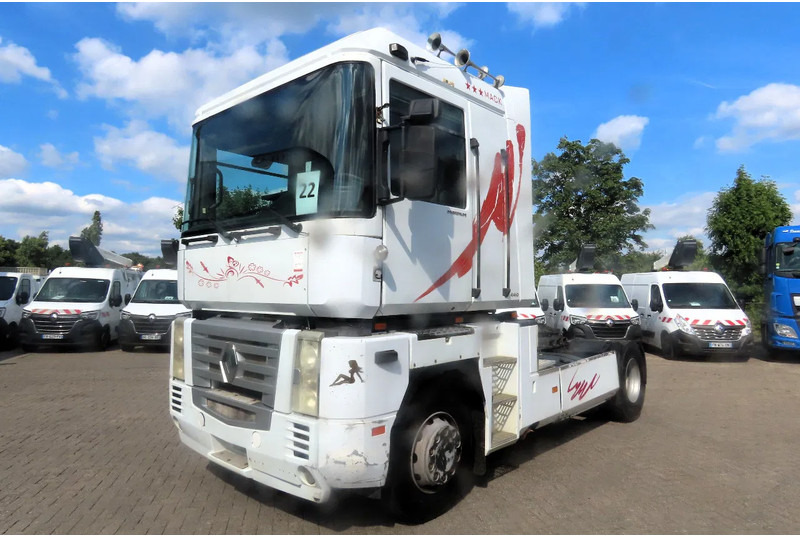 Renault Magnum 440 Mack! Manual gearbox. Royal truck - Tractor unit: picture 3 Renault Magnum 440 Mack! Manual gearbox. Royal truck - Tractor unit: picture 3