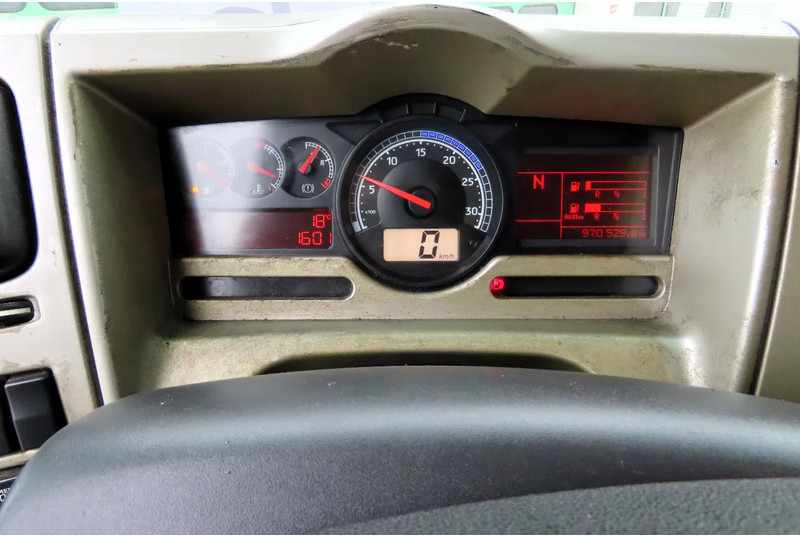 Tractor unit Renault Premium 460 2 tanks, frigo: picture 11