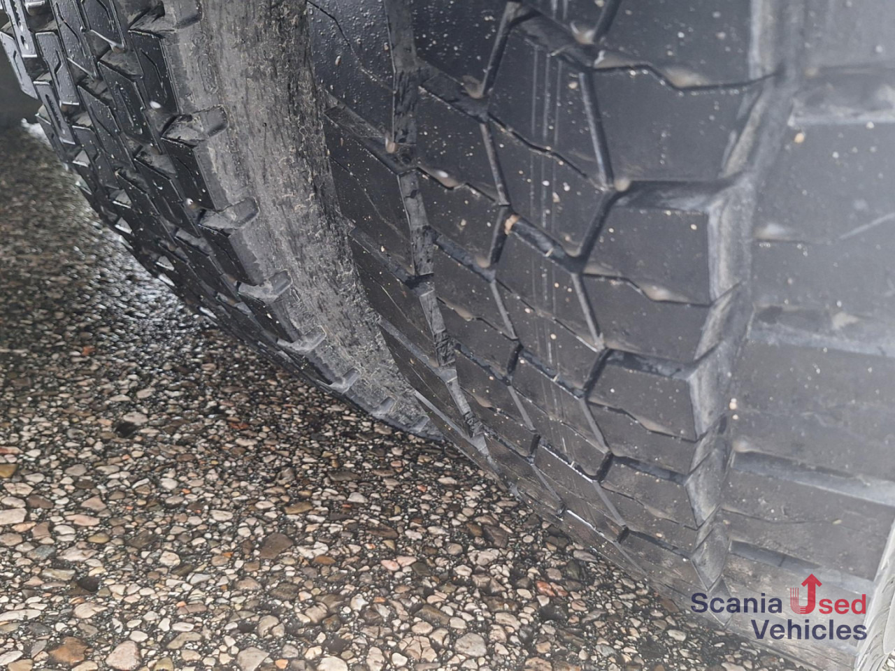 Log truck, Crane truck SCANIA R 580 B6x4NB+Epsilon M12 Z: picture 9