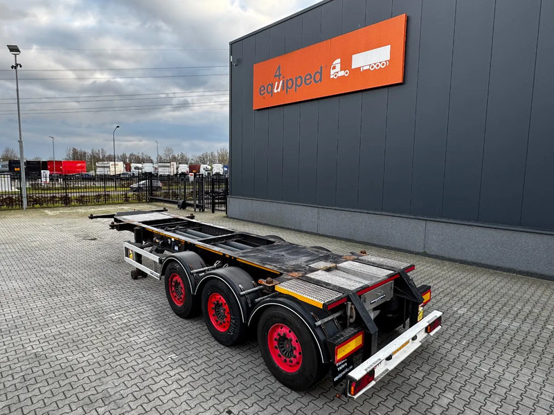 Burg 20FT ADR (EX/II, EX/III, FL, AT) Chassis, Leergewicht : 3.690kg, SAF INTRADISC, 2x Liftachse, NL-Chassis - Container transporter/ Swap body semi-trailer: picture 3 Burg 20FT ADR (EX/II, EX/III, FL, AT) Chassis, Leergewicht : 3.690kg, SAF INTRADISC, 2x Liftachse, NL-Chassis - Container transporter/ Swap body semi-trailer: picture 3