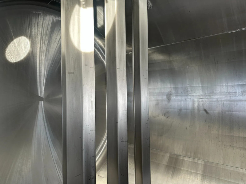 Storage tank for transportation of chemicals CIMC 20FT ISO, 25.080L/1-COMP/3 BAFFELS/4 covers, 5Y valid until 12/2026: picture 17