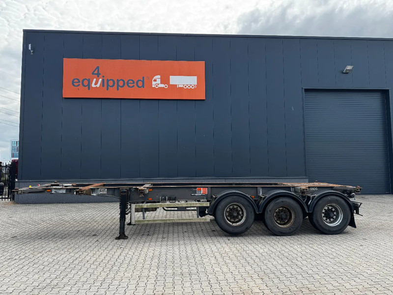 DESOT nice 20FT/30FT ADR-Chassis for SMALL PRICE, liftaxle, 5 twistlocks arms - Container transporter/ Swap body semi-trailer: picture 2 DESOT nice 20FT/30FT ADR-Chassis for SMALL PRICE, liftaxle, 5 twistlocks arms - Container transporter/ Swap body semi-trailer: picture 2
