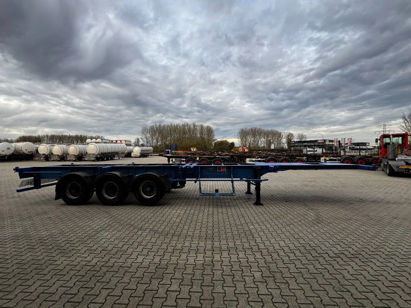 Groenewegen 40FT-chassis / liftaxle / drumbrakes / NL-Chassis - Container transporter/ Swap body semi-trailer: picture 3 Groenewegen 40FT-chassis / liftaxle / drumbrakes / NL-Chassis - Container transporter/ Swap body semi-trailer: picture 3