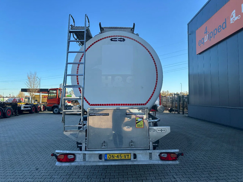 Van Hool LEVENSMIDDELEN / 39.000L / 3-KAMMER / INOX / NL-Auflieger / APK: 03/202 - Tank semi-trailer: picture 4 Van Hool LEVENSMIDDELEN / 39.000L / 3-KAMMER / INOX / NL-Auflieger / APK: 03/202 - Tank semi-trailer: picture 4
