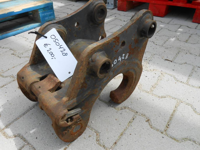 New Quick coupler Hitachi, price - 6323979 New Quick coupler Hitachi, price - 6323979