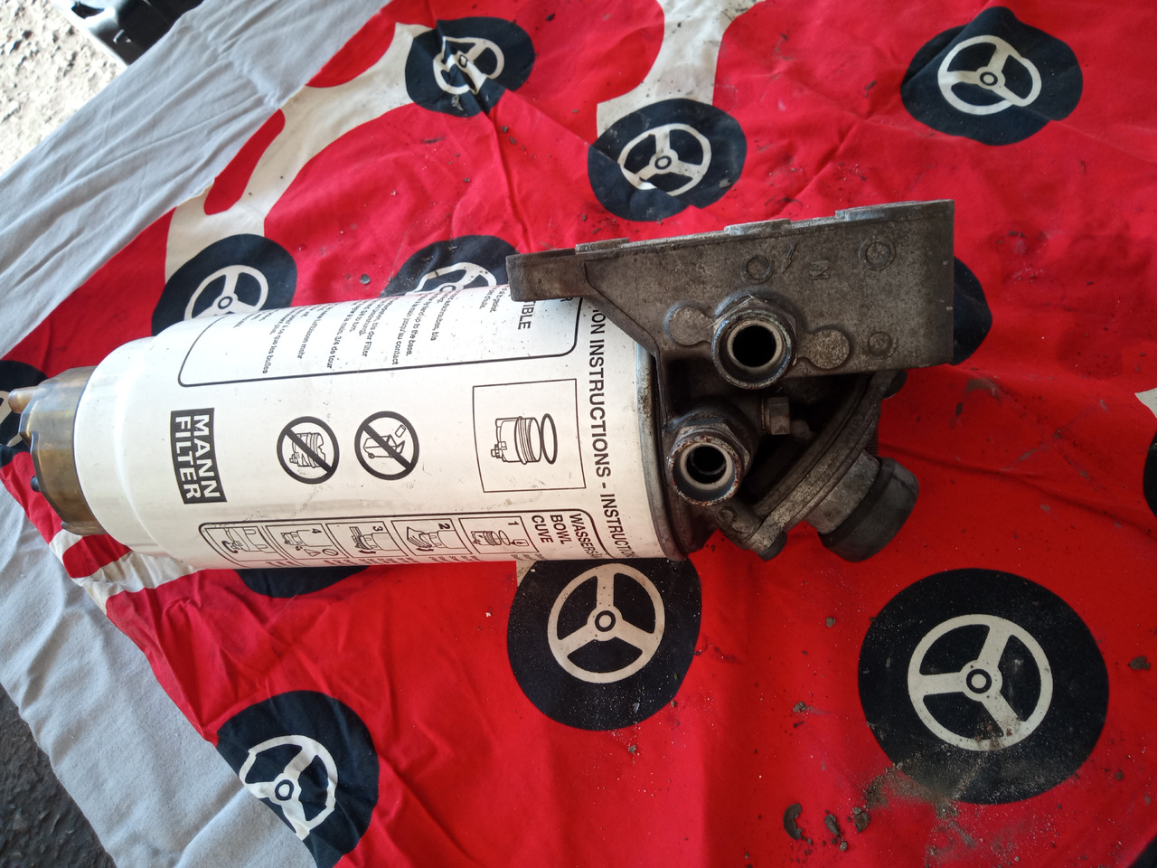 DAF XF106 - Fuel filter: picture 1 DAF XF106 - Fuel filter: picture 1